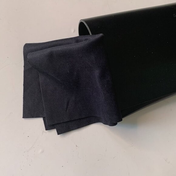 SAINT LAURENT PARIS BLACK LEATHER EYEGLASSES CASE - Picture 6 of 7